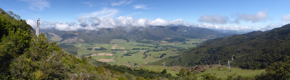 Takaka Valley near Abel Tasman National Park, Nov 2015